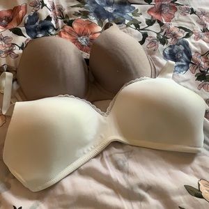 ✨5/$25✨ Lot of 2 aerie bras